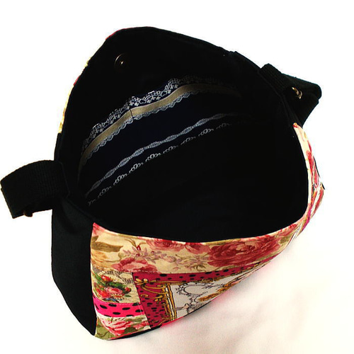 しずく型ショルダーバッグ ロラライハリス エンジェルレディ