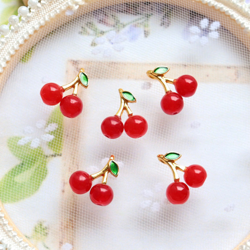 新作☆さくらんぼ、チェリーのチャーム チャーム handmade
