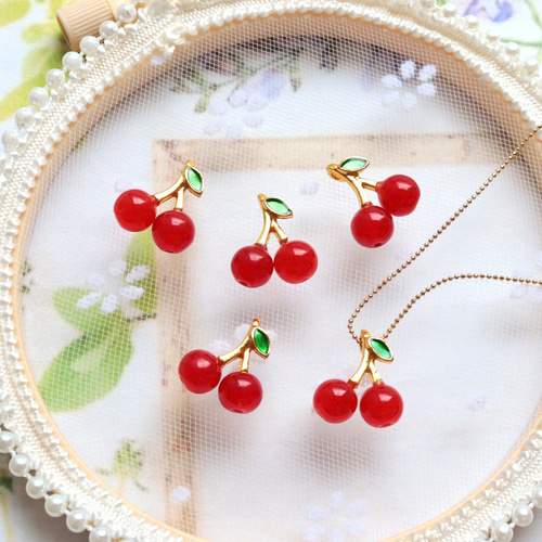 新作☆さくらんぼ、チェリーのチャーム チャーム handmade