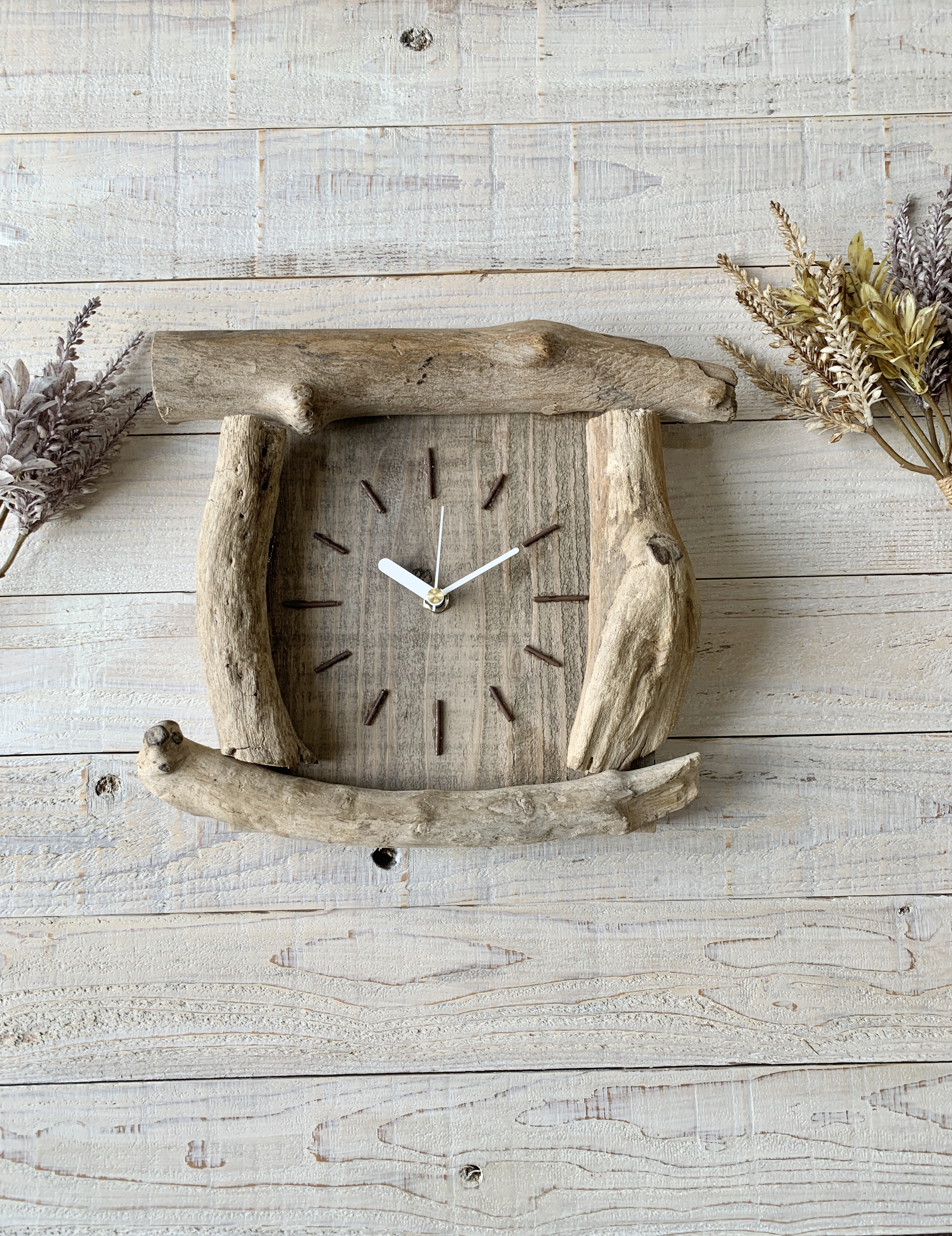 流木の掛け時計258  海が好きな方にオススメ！