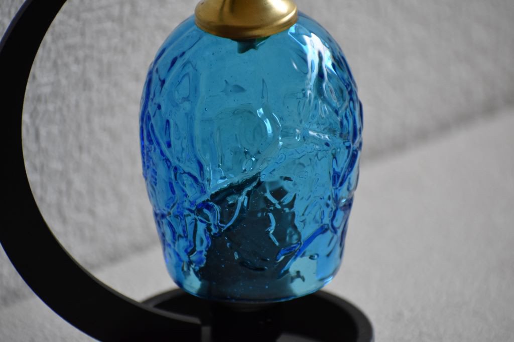 ◆送料無料◆吹きガラス卓上ランプ　鉄スタンド（ミニ）【アイスカット　スカイ】