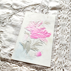 エンボス加工のアンティークポストカード：ピンク その他素材 水星手芸