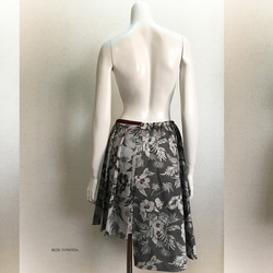 【1点もの・デザイン画付き】アシメトリー綿ジャガード生地プリーツスカート（KOJI TOYODA） 3枚目の画像