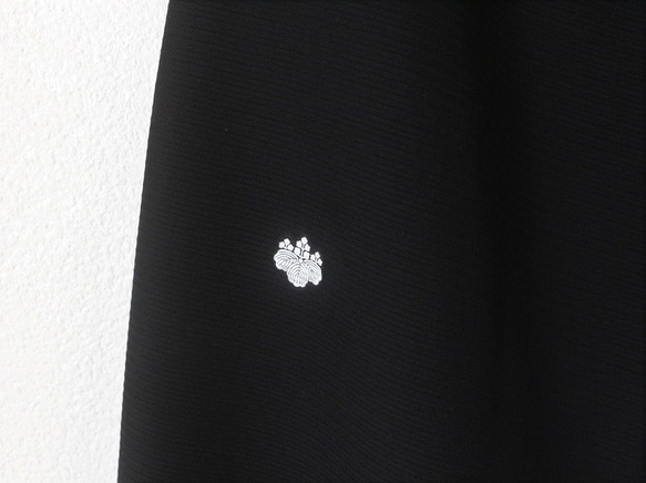 着物リメイク　桐家紋絽つぼみパンツ 12枚目の画像