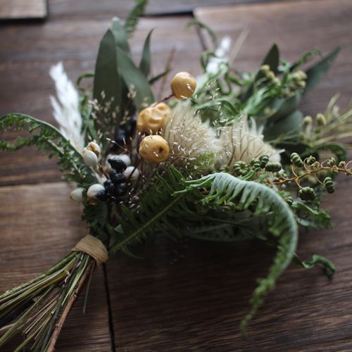 フィリカを使った初夏のグリーンスワッグ＊ミニスワッグ◎約30センチ  