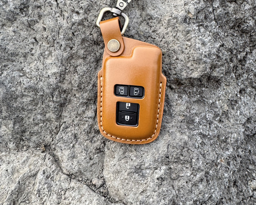 選べる革とステッチと金具】 スマートキーケース キーカバー トヨタ 80