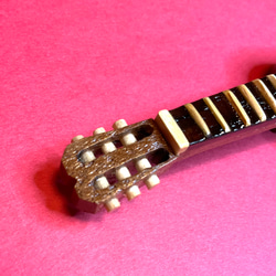 ✤まるで本物！〓楽器〓【ミニチュアギター《小》】◆11cm 8枚目の画像