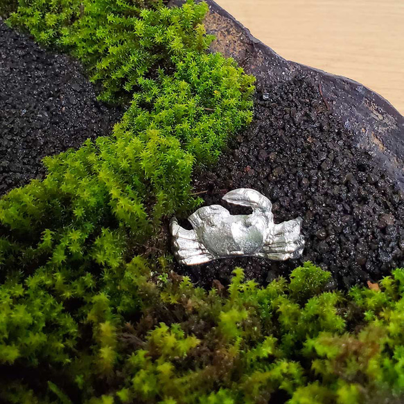 【錫製（すず）ミニチュア　蟹（カニ）】かに kani 置物 置き物 インテリア 枯山水 苔テラリウム 苔盆栽 10枚目の画像