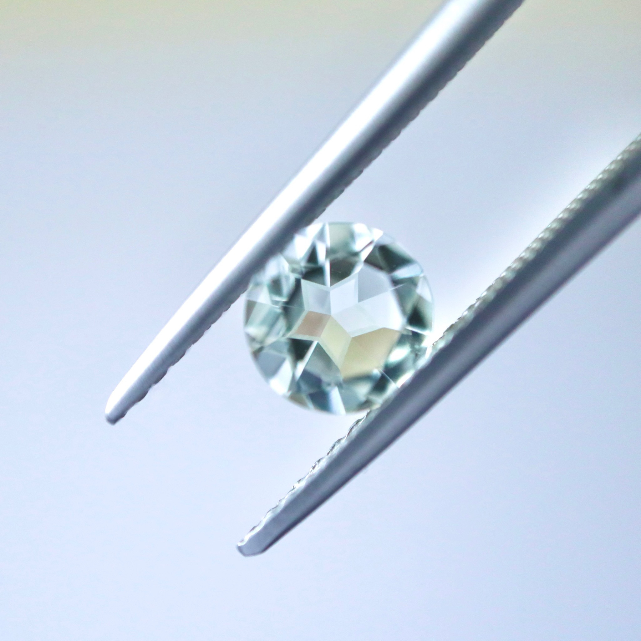 ルース【グリーンクオーツ スターインカット】