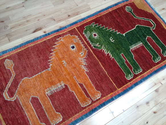 トライバル絨毯フェア】ペルシャ絨毯　シラーズ　ライオン　オレンジ　緑　リビング　160x73cm　　RJ156 7枚目の画像