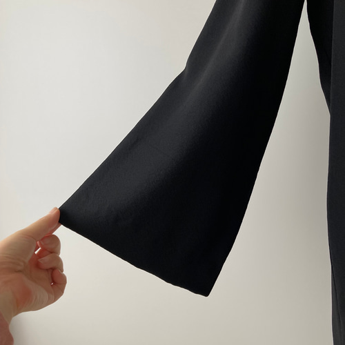 着物リメイク　黒留袖　ボレロ　ショートジャケット　羽織 黒留袖着物リメイク/黒留袖家紋羽織KIMONOclip付き(北斗七星