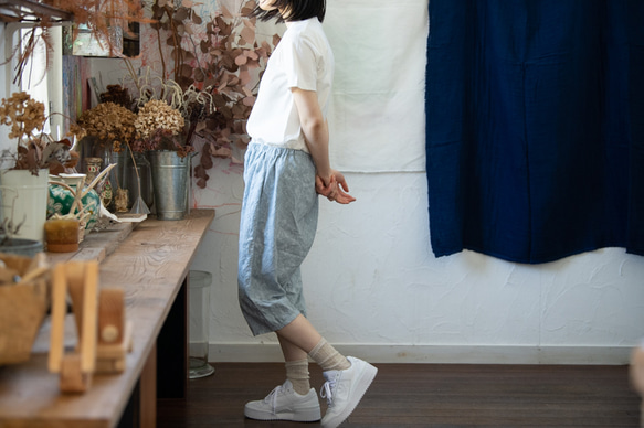 Organic Cotton ゆったり７分丈パンツ　ジュニパーベリー染め【葉模様生地】 6枚目の画像