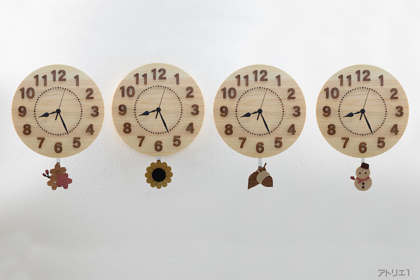 四季を楽しむ檜の振り子時計