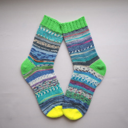 手編みの靴下（Opalソックヤーン使用・scrappysocks） 2枚目の画像