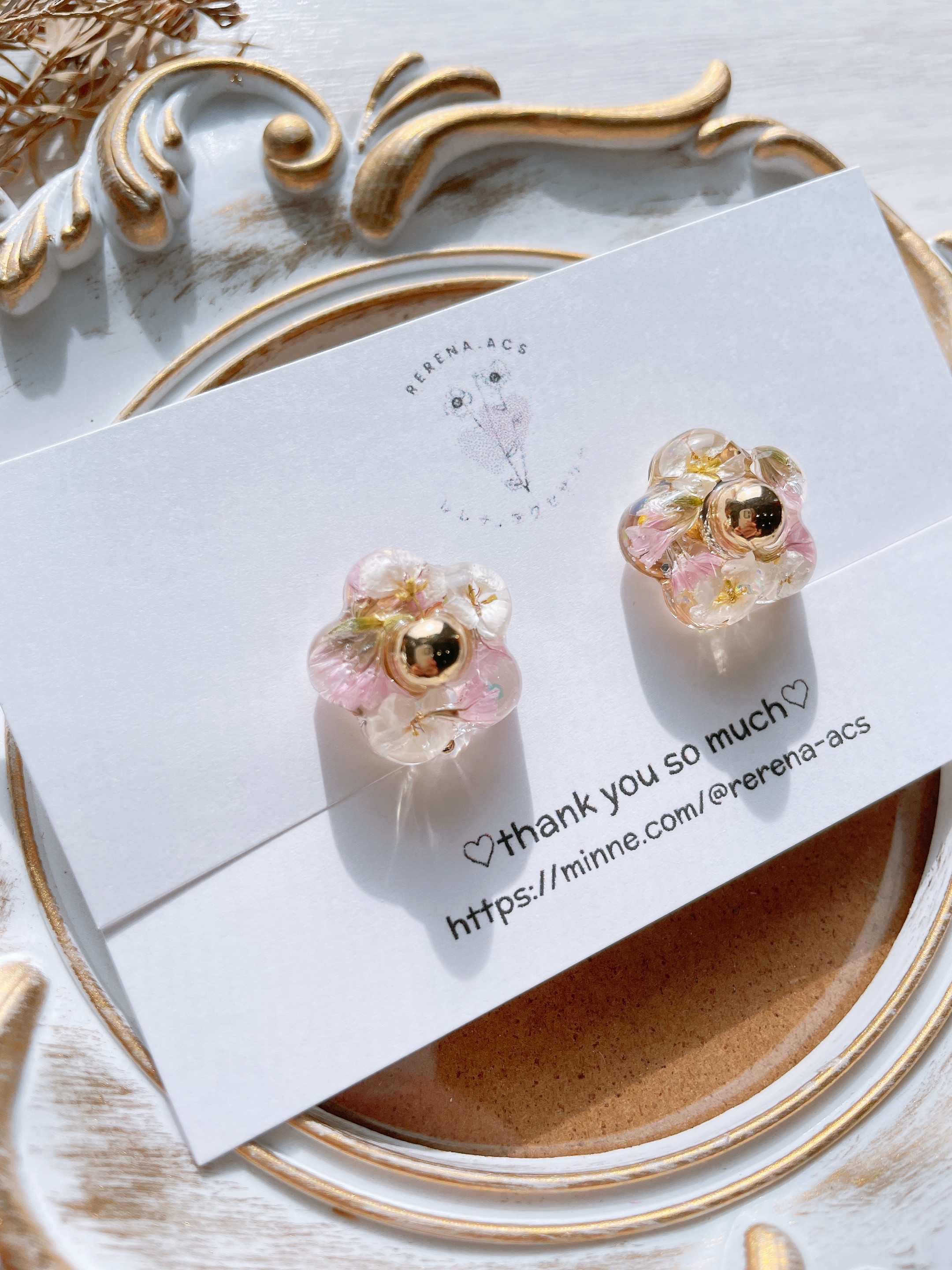 ハンドメイド　アクセサリー　イヤリング　レジン　お花