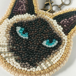 ビーズ刺繍◆猫のバッグチャーム＊シャム 7枚目の画像