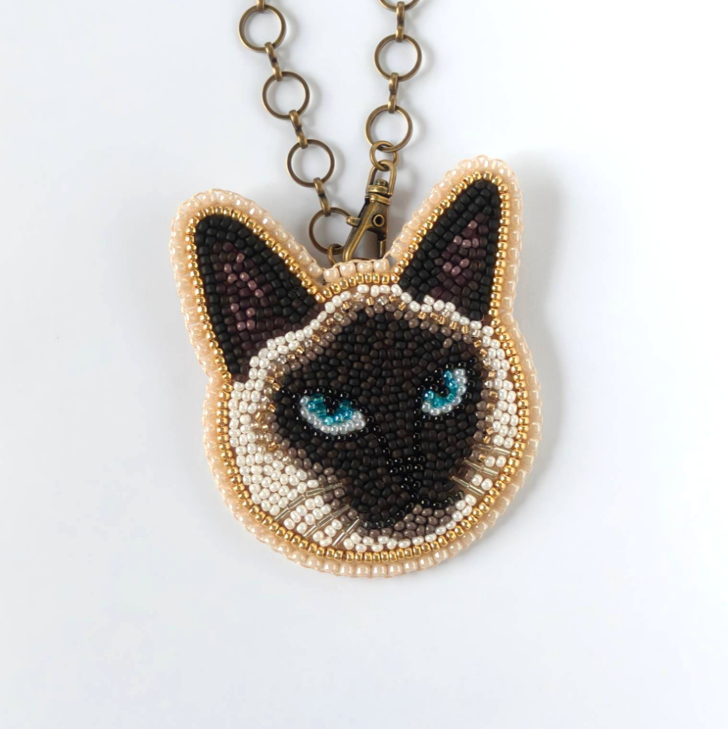 ビーズ刺繍◆猫のバッグチャーム＊シャム