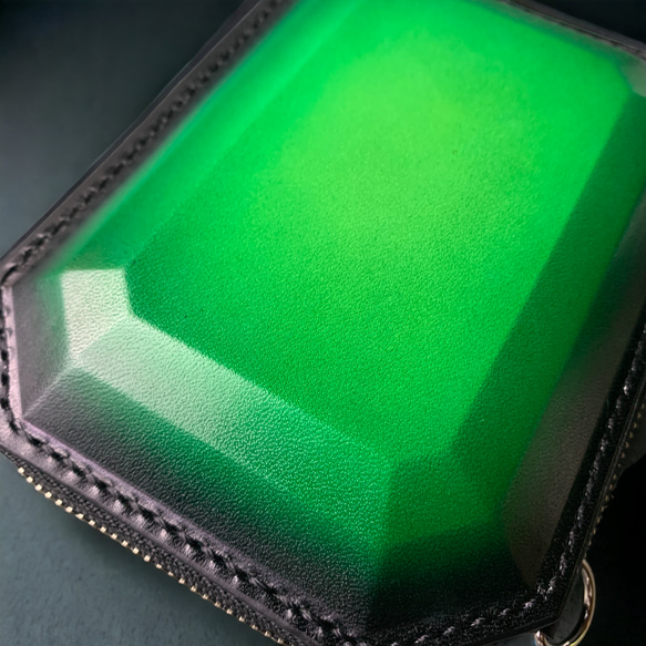 【Emerald】革の宝石 レザーポーチ(グリーン) 2枚目の画像