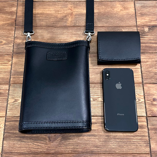 【専用】イタリアンレザー ショルダーバッグ スマホショルダー 黒 ツールポーチのような使い心地のミニスマホショルダーバッグ オーバル