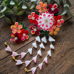 囲み】0045 つまみ細工 髪飾り 成人式 七五三 入学 卒業 コーム 88made