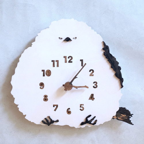 お腹が空いてる？シマエナガ レギュラーサイズ 時計 木製 掛け時計