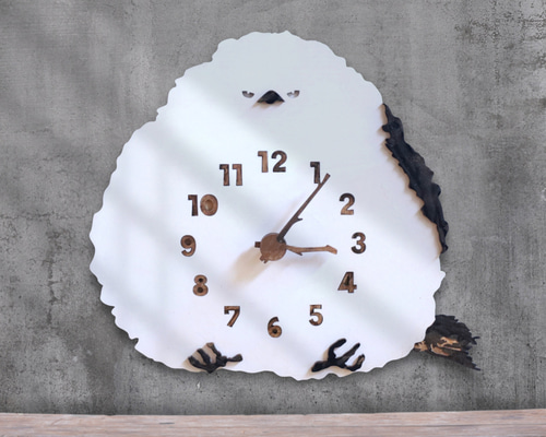 お腹が空いてる？シマエナガ レギュラーサイズ 時計 木製 掛け時計