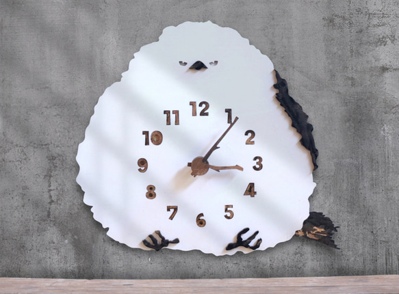 お腹が空いてる？シマエナガ レギュラーサイズ 時計 木製 掛け時計