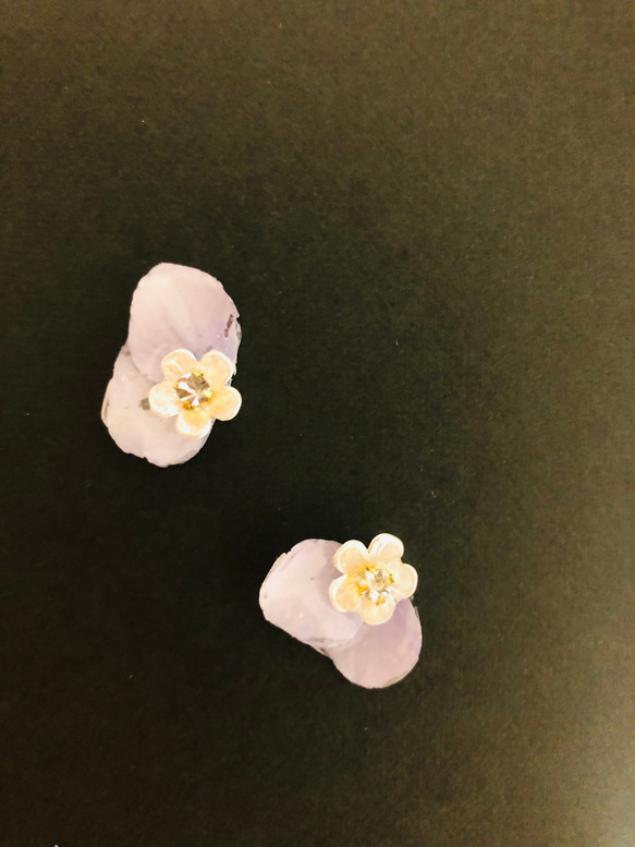 紫陽花の花飾り　ピアス・イヤリング 3枚目の画像