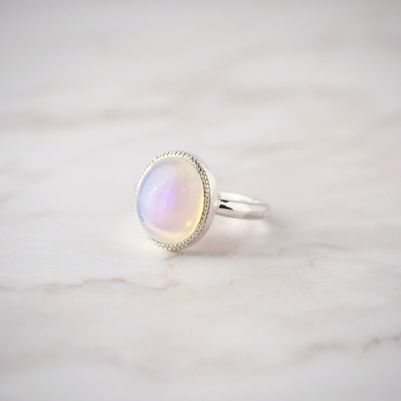 Opal ring -オパール ウォーターオパール プレシャスオパール 1点もの 彫金 天然石リング 重ね付け- 1枚目の画像