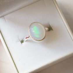 Opal ring -オパール ウォーターオパール プレシャスオパール 1点もの 彫金 天然石リング 重ね付け- 6枚目の画像