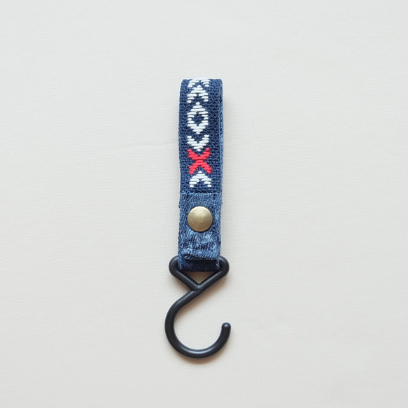 Kogin刺繡戶外掛鉤☺︎ 簡約 [露營 ☺︎ 刺繡] 牛仔布改造 ☺︎ 衣架掛鉤 ⌘ 接受客製化 ⌘ 第3張的照片