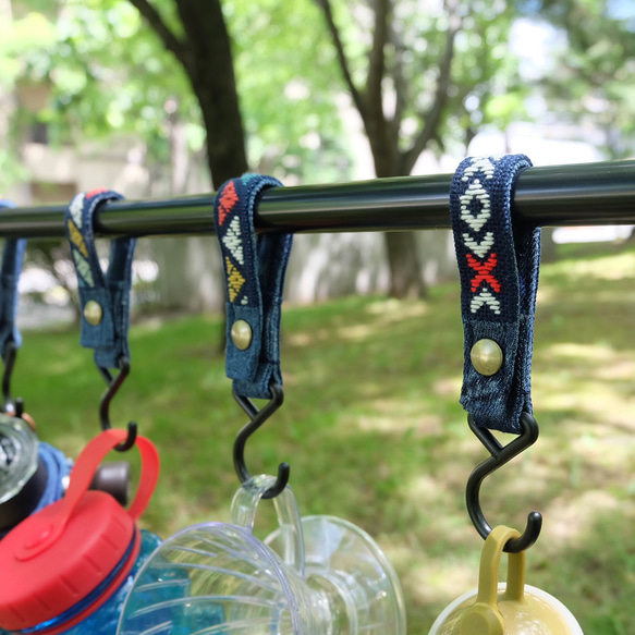 Kogin刺繡戶外掛鉤☺︎ 簡約 [露營 ☺︎ 刺繡] 牛仔布改造 ☺︎ 衣架掛鉤 ⌘ 接受客製化 ⌘ 第2張的照片