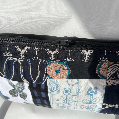 ミナペルホネン パッチ 三日月バッグ お値下げ ボディバッグ