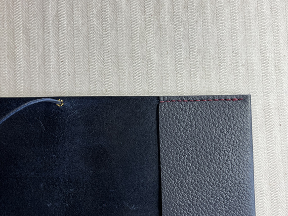 ハンドメイド手縫『濃紺の革の文庫カバー：ハヤカワ文庫対応』 8枚目の画像