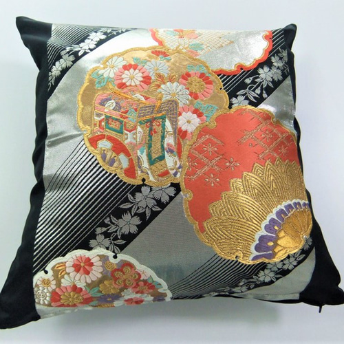 帯リメイク☆クッションカバー☆正絹 (45cm×45cm) 2745豪華刺繍！袋帯