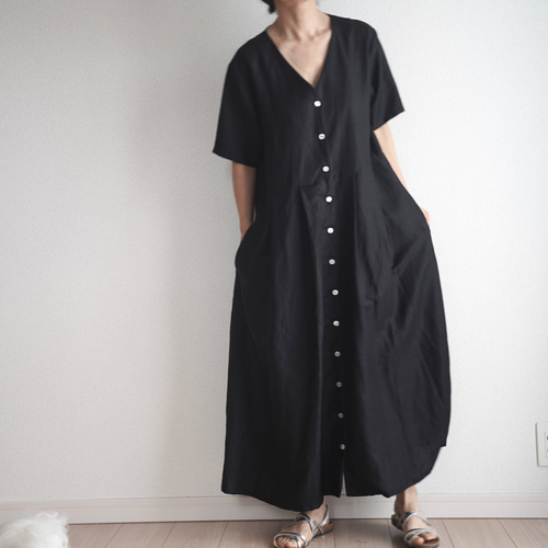 白い貝ボタンの前開きワンピース ブラック No.284 ワンピース Mauve