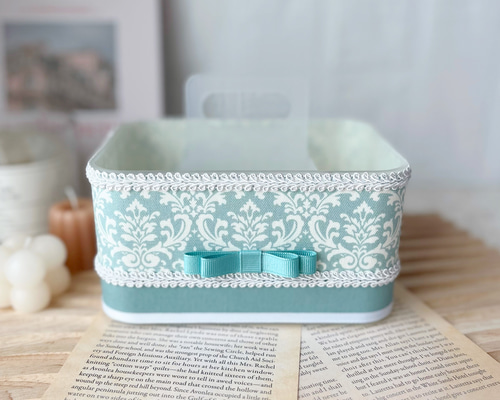 再販取手付き収納BOX ダマスク 水色×ホワイト リモコンラック