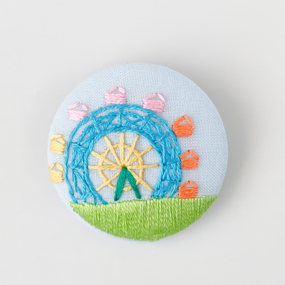 カラフルな観覧車刺繍ブローチ ブローチ かなちゃん手刺繍工房