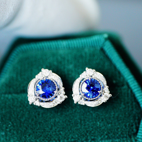 高貴」K18WG 天然サファイア 天然ダイヤモンド 成功 誠実 慈愛 9月  