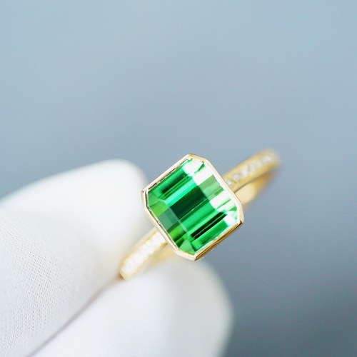 癒しのパワー」K18 天然グリーントルマリン 天然ダイヤモンド 上品