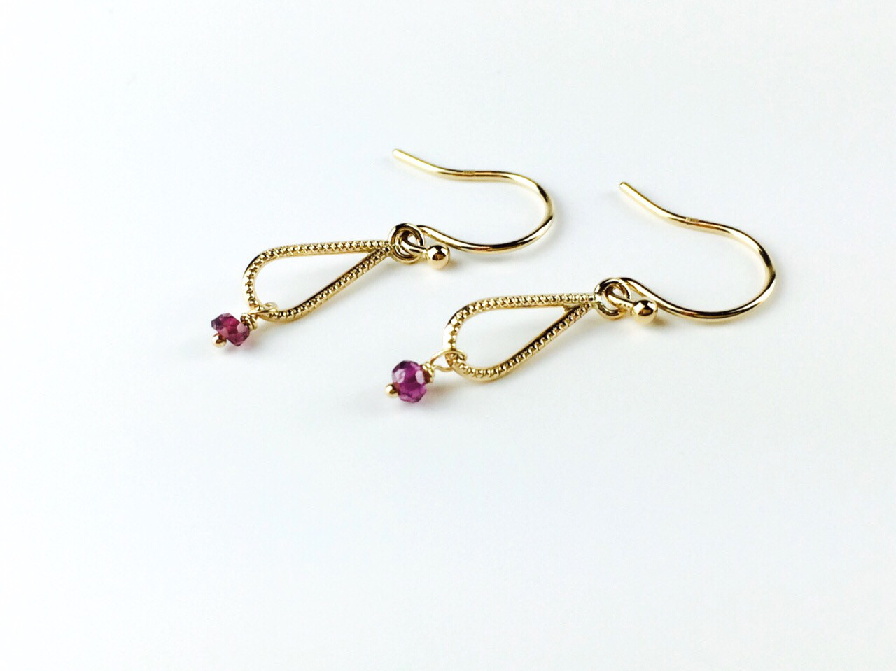 一点もの　ミル打ちしずくピアス