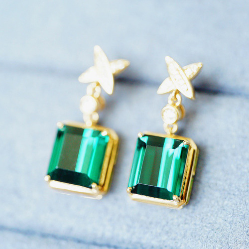 ラグーンブルー」K18 天然トルマリン 天然ダイヤモンド 上品 幸運 計