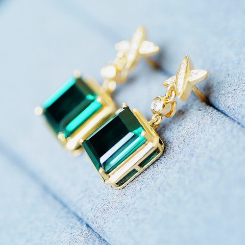 ラグーンブルー」K18 天然トルマリン 天然ダイヤモンド 上品 幸運 計