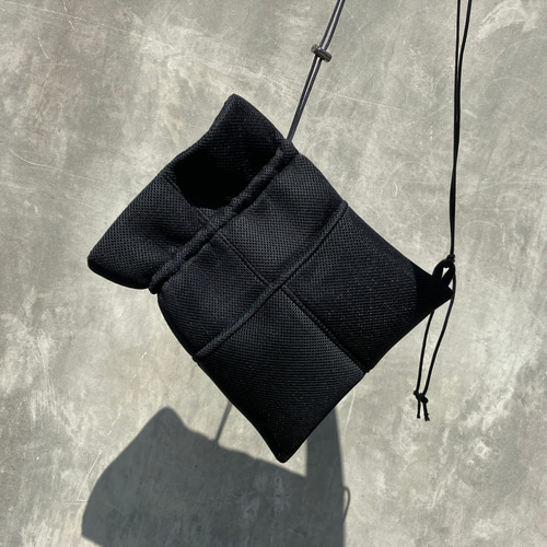 ブラックメッシュ巾着ショルダーバッグ HIGHTIDE ショルダーバッグ バッグ Drop Mesh Bag ドロップ
