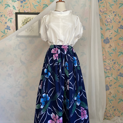 SALE 浴衣　藍染　花模様　裏地付きギャザースカート　着物リメイク　ハンドメイド 6枚目の画像