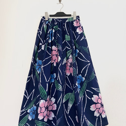SALE 浴衣　藍染　花模様　裏地付きギャザースカート　着物リメイク　ハンドメイド 4枚目の画像