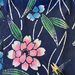 SALE 浴衣　藍染　花模様　裏地付きギャザースカート　着物リメイク　ハンドメイド 5枚目の画像