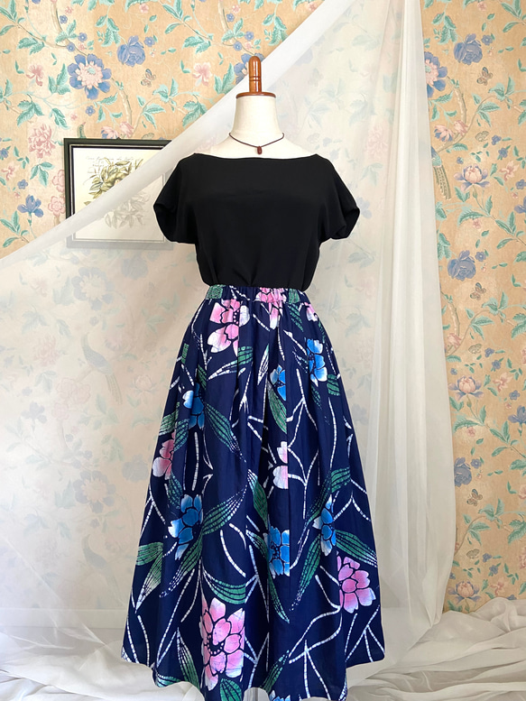 SALE 浴衣　藍染　花模様　裏地付きギャザースカート　着物リメイク　ハンドメイド 1枚目の画像