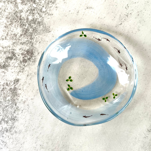 ガラスの9センチ豆皿 かわいいメダカ柄 薬味皿・豆皿 見谷若葉 通販