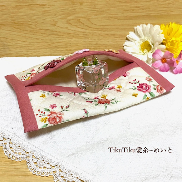 ３つのお花飾りポケットティッシュカバー／ローズ(11-3-3) 2枚目の画像